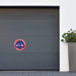 porte de garage avec adhésif