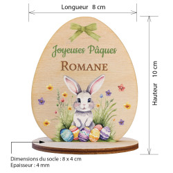 Oeuf de Pâques en bois sur socle
