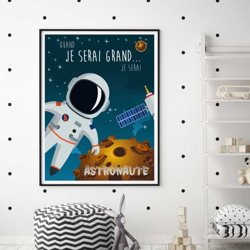 Déco personnalisée de chambre garçon sur le thème de l'espace